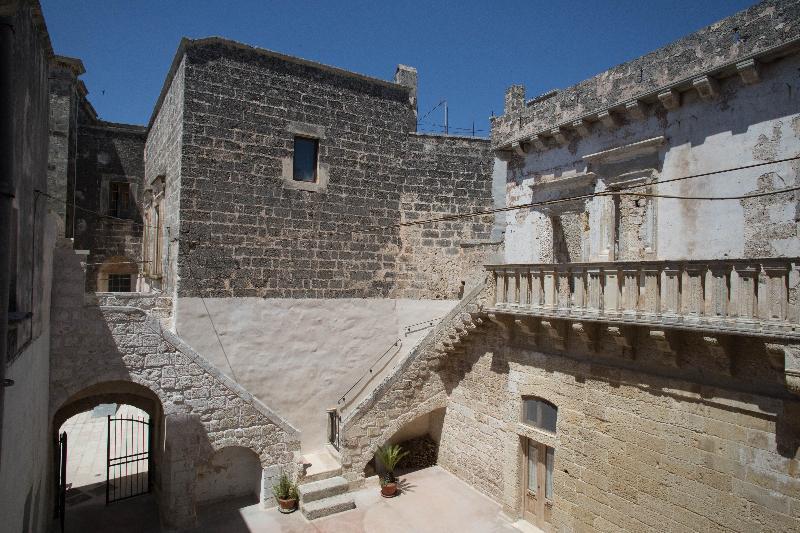Historia- Dimore Corte Chiesa Corigliano dʼOtranto Eksteriør billede