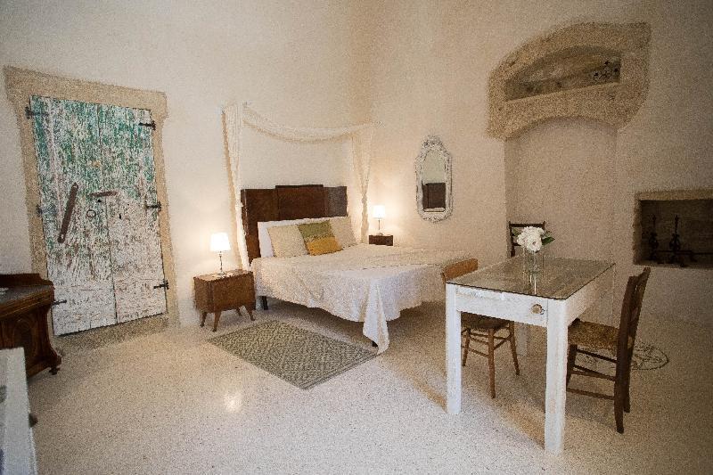 Historia- Dimore Corte Chiesa Corigliano dʼOtranto Eksteriør billede