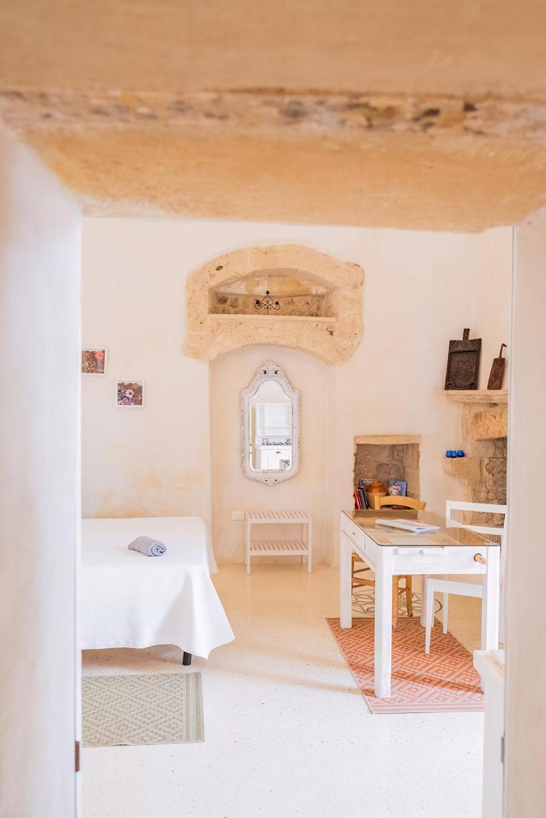 Historia- Dimore Corte Chiesa Corigliano dʼOtranto Eksteriør billede