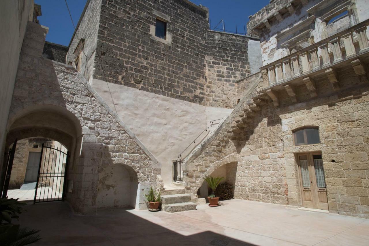 Historia- Dimore Corte Chiesa Corigliano dʼOtranto Eksteriør billede