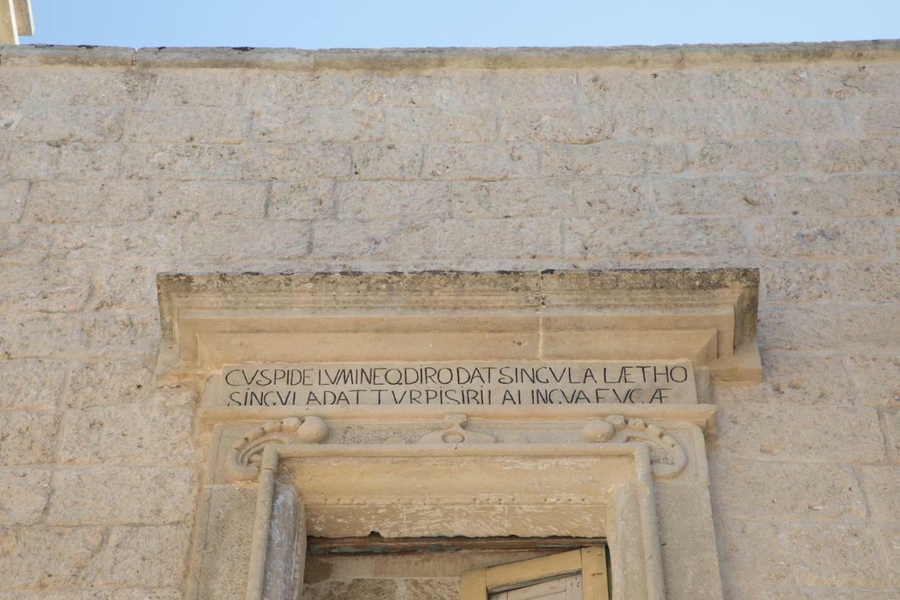 Historia- Dimore Corte Chiesa Corigliano dʼOtranto Eksteriør billede