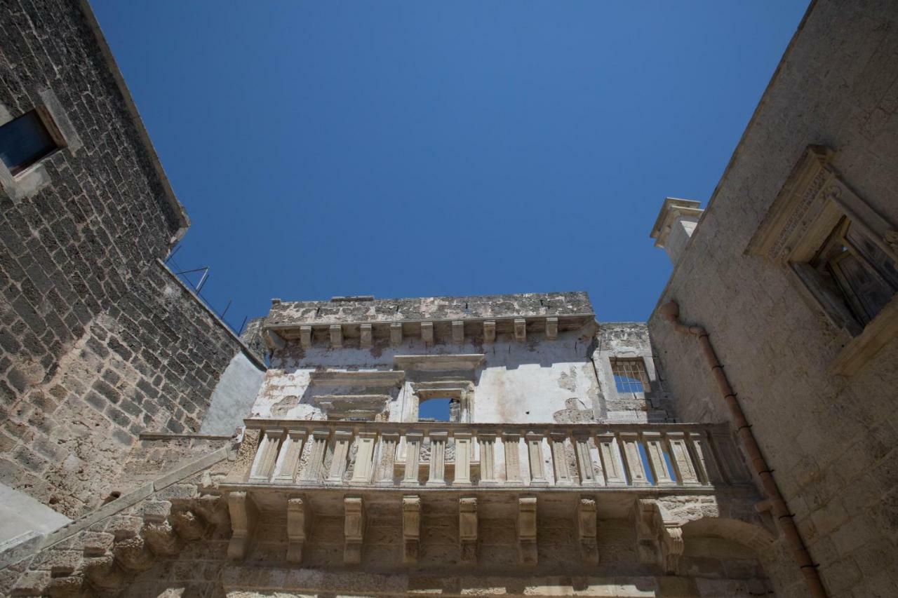 Historia- Dimore Corte Chiesa Corigliano dʼOtranto Eksteriør billede