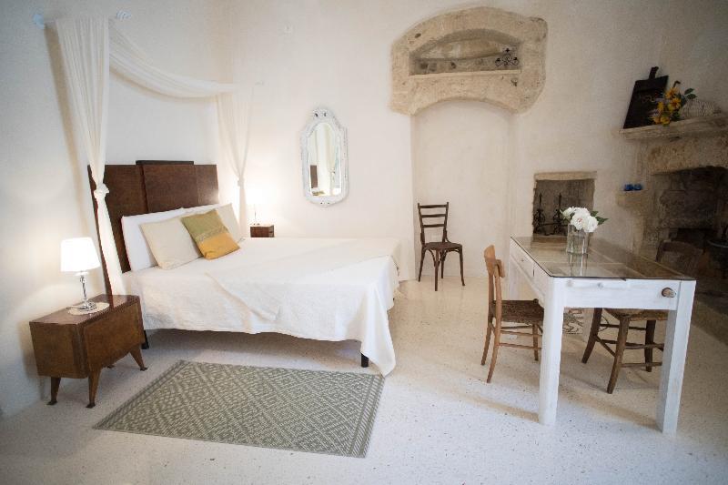 Historia- Dimore Corte Chiesa Corigliano dʼOtranto Eksteriør billede