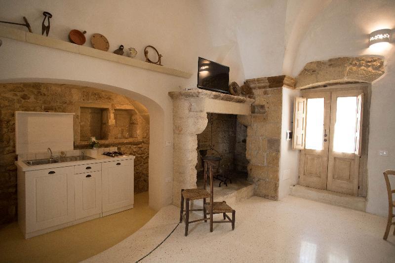 Historia- Dimore Corte Chiesa Corigliano dʼOtranto Eksteriør billede